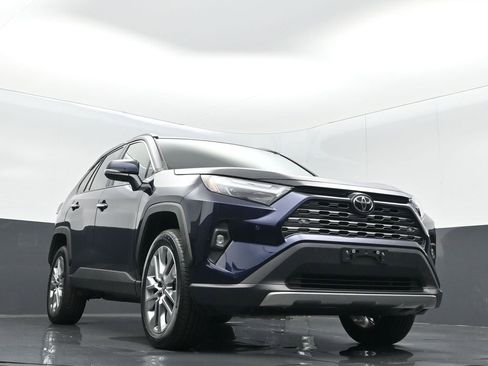 Used 2023 Toyota RAV4 Limited image 5