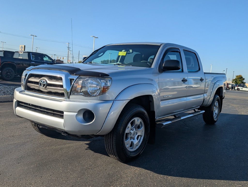 Used 2010 Toyota Tacoma 4x4 Double Cab image 3
