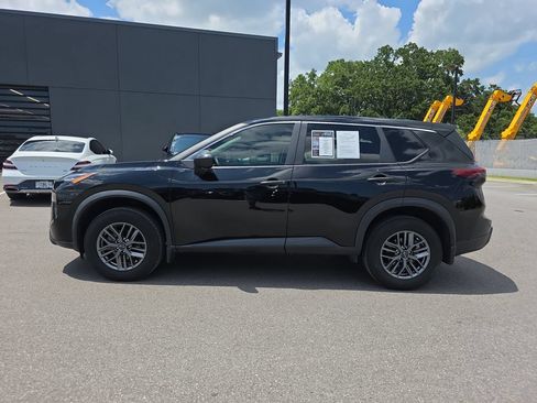 Used 2024 Nissan Rogue S FWD image 5