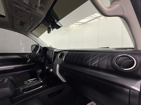 Used 2019 Toyota Tundra Platinum AWD/4WD image 30