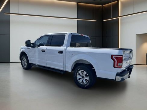 Used 2017 Ford F150 XLT RWD image 3