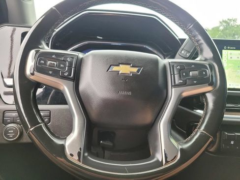 Used 2024 Chevrolet Silverado 2500 LT AWD/4WD image 28