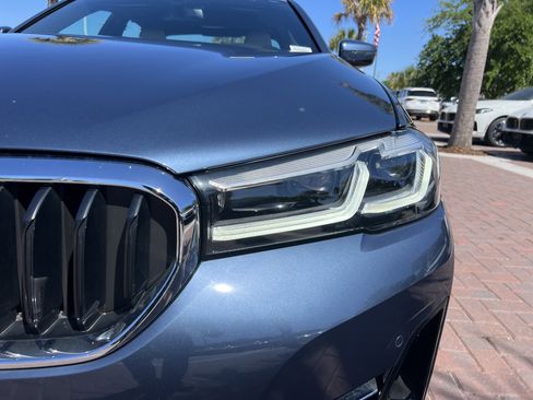 Certified 2023 BMW 530i w/ Premium Package RWD image 6