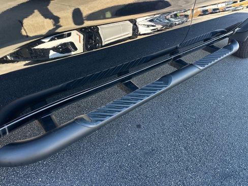 Used 2025 Chevrolet Silverado 1500 Custom w/ Turbomax Blackout Package image 5