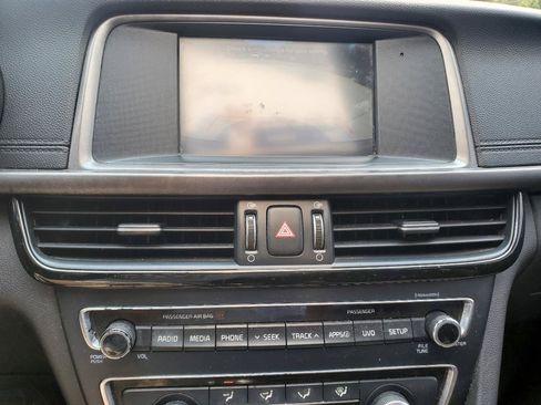 Used 2018 Kia Optima S FWD image 21