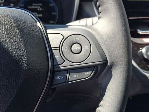 New 2026 Toyota Corolla Cross XLE image 18