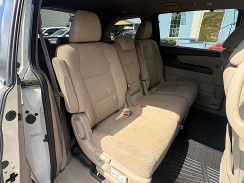 Used 2016 Honda Odyssey SE image 40