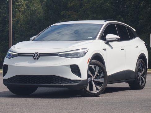Used 2023 Volkswagen ID.4 Pro image 4