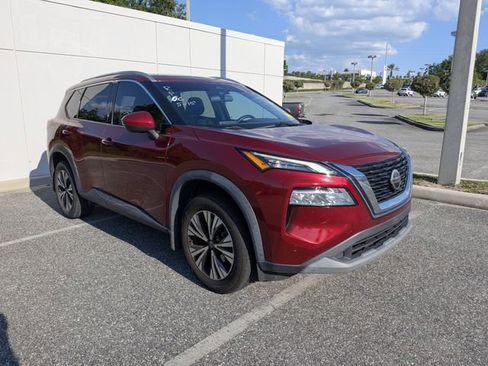 Used 2021 Nissan Rogue SV w/ Premium Package FWD image 1