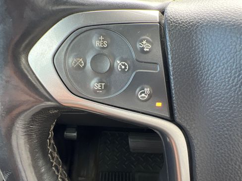 Used 2018 Chevrolet Silverado 3500 LTZ image 20