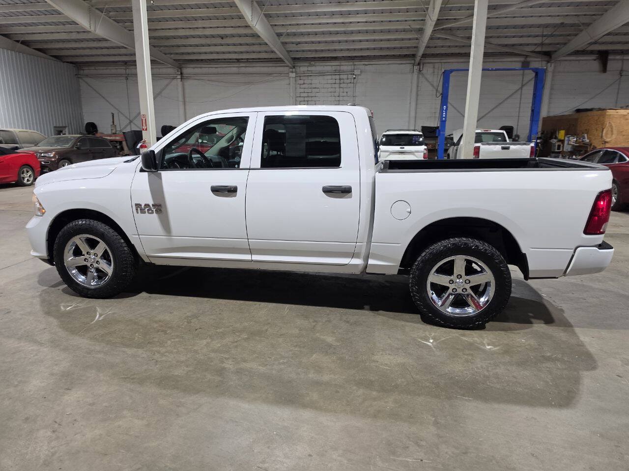 Used 2018 RAM 1500 Express AWD/4WD image 7