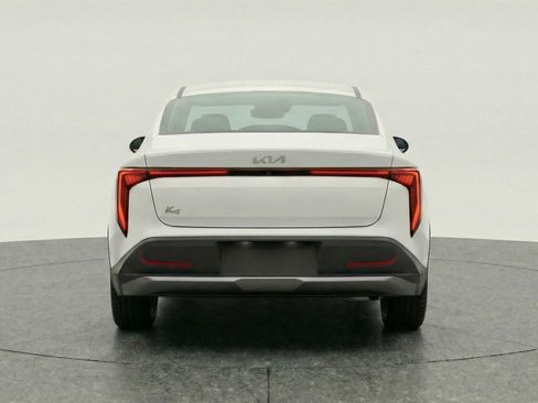 Used 2025 Kia K4 FWD image 7