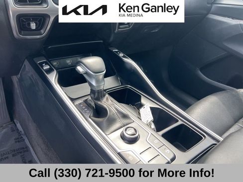 Certified 2023 Kia Sorento S w/ Panoramic Sunroof Package FWD image 35