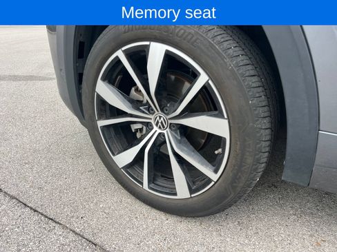 Certified 2024 Volkswagen Atlas SEL Premium R-Line AWD/4WD image 11