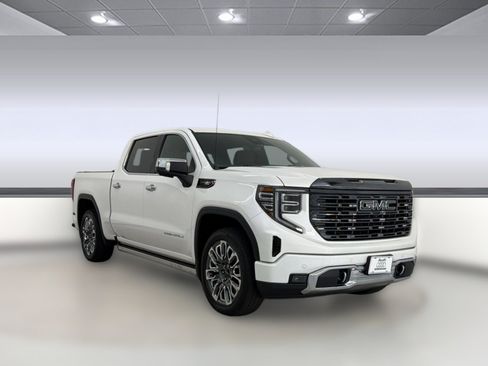 Used 2023 GMC Sierra 1500 Denali Ultimate AWD/4WD image 7