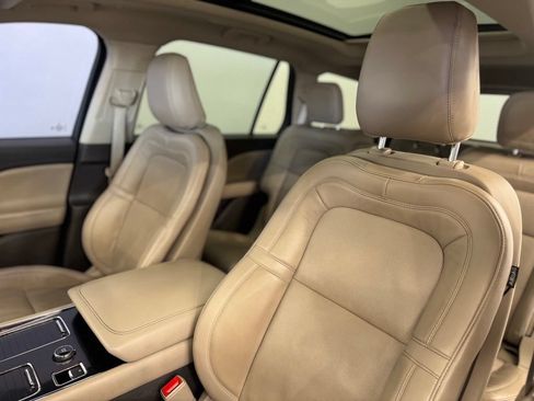 Used 2022 Lincoln Aviator Reserve w/ Elements Package Plus AWD/4WD image 13