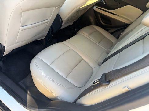 Used 2017 Buick Encore Essence image 6