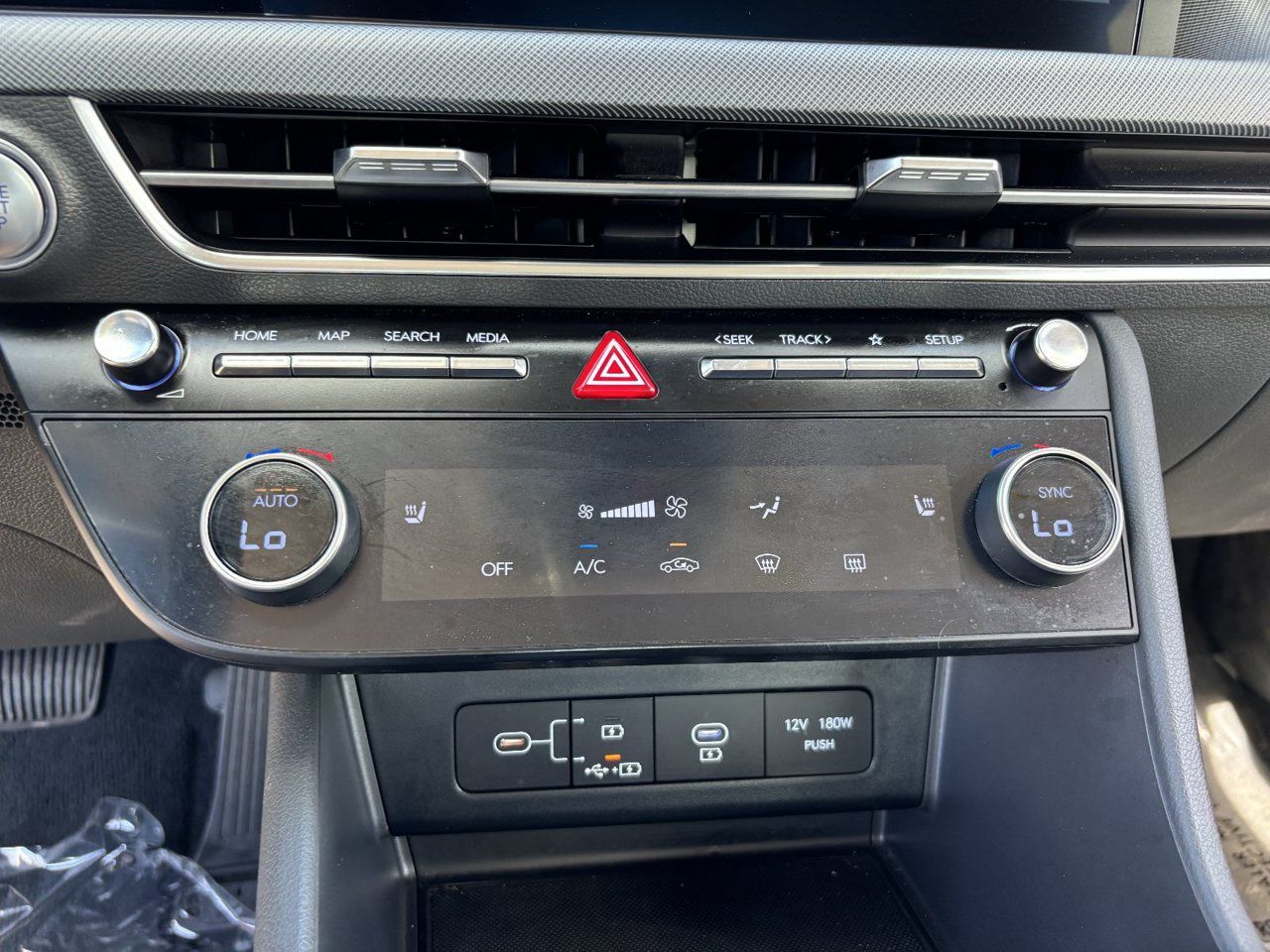Used 2025 Hyundai Sonata SEL FWD image 22