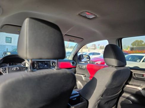 Used 2022 Toyota Tacoma SR5 image 14