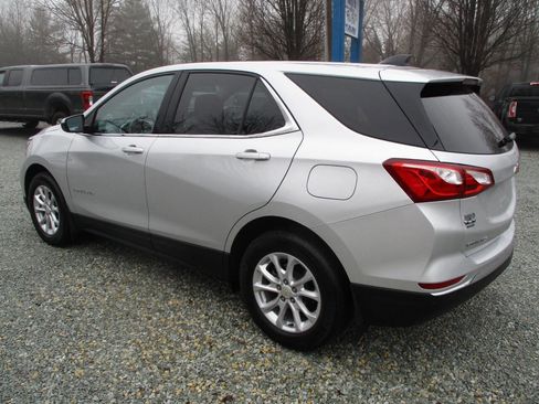 Used 2020 Chevrolet Equinox LT w/ Driver Convenience Package FWD image 3