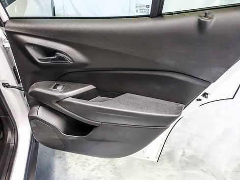 Used 2026 Chevrolet Trax ACTIV w/ Driver Confidence Package FWD image 28