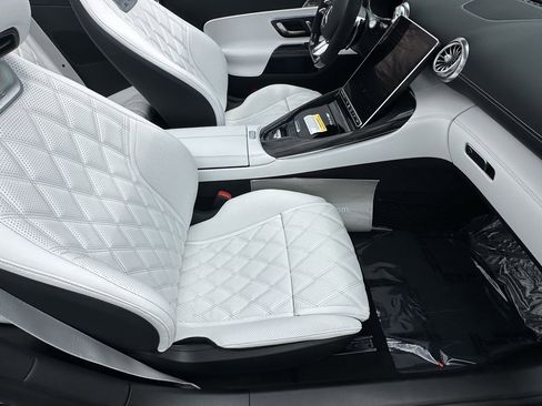New 2026 Mercedes-Benz SL 63 AMG 4MATIC image 16