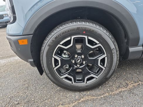 New 2025 Ford Bronco Sport Outer Banks w/ Outer Banks Tech Package+ image 7