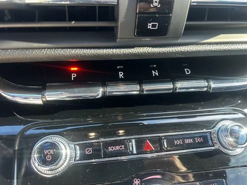 Used 2021 Lincoln Corsair AWD image 24