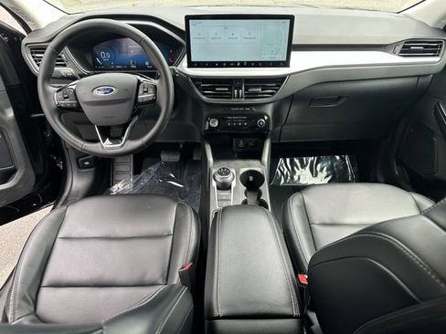 Certified 2025 Ford Escape Platinum AWD/4WD image 21