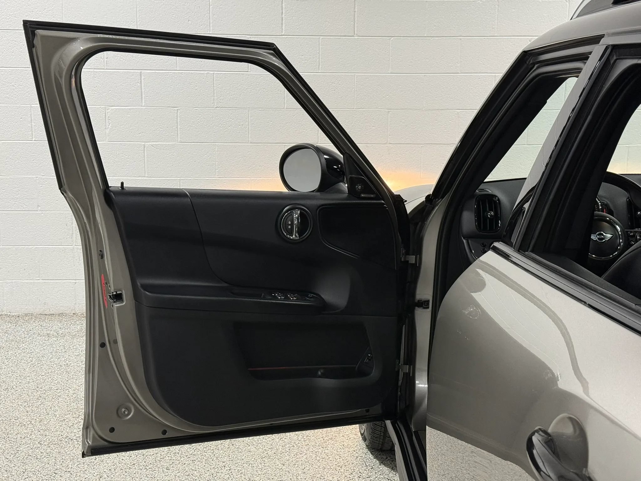 Used 2018 MINI Cooper Countryman ALL4 AWD/4WD image 11