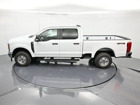 New 2026 Ford F250 XL w/ XL Chrome Package AWD/4WD image 38