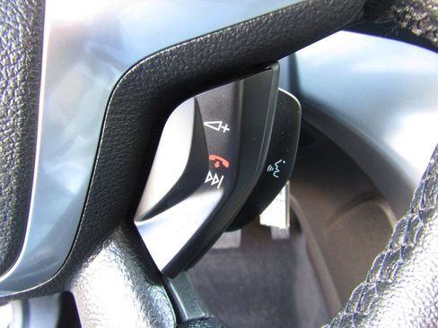 Used 2016 Ford C-MAX SE image 11