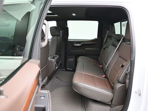 Used 2024 GMC Sierra 1500 Denali w/ Denali Reserve Package image 10