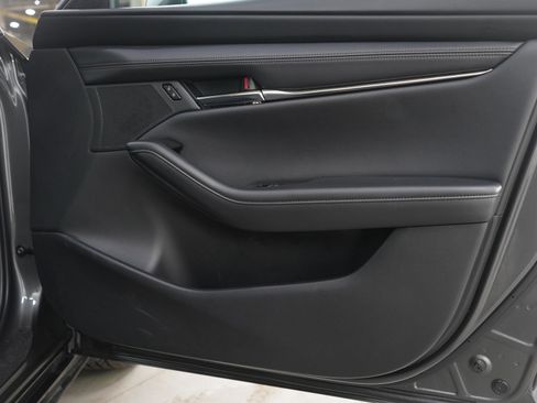 Used 2024 MAZDA MAZDA3 s image 9