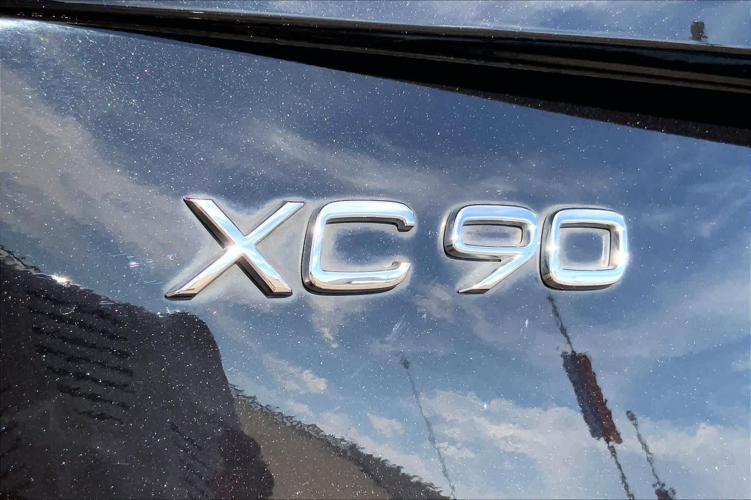 Used 2020 Volvo XC90 T5 Momentum w/ Protection Package Premier FWD image 33