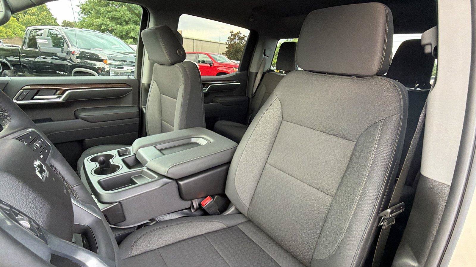 New 2026 Chevrolet Silverado 1500 RST w/ RST Select Package AWD/4WD image 4