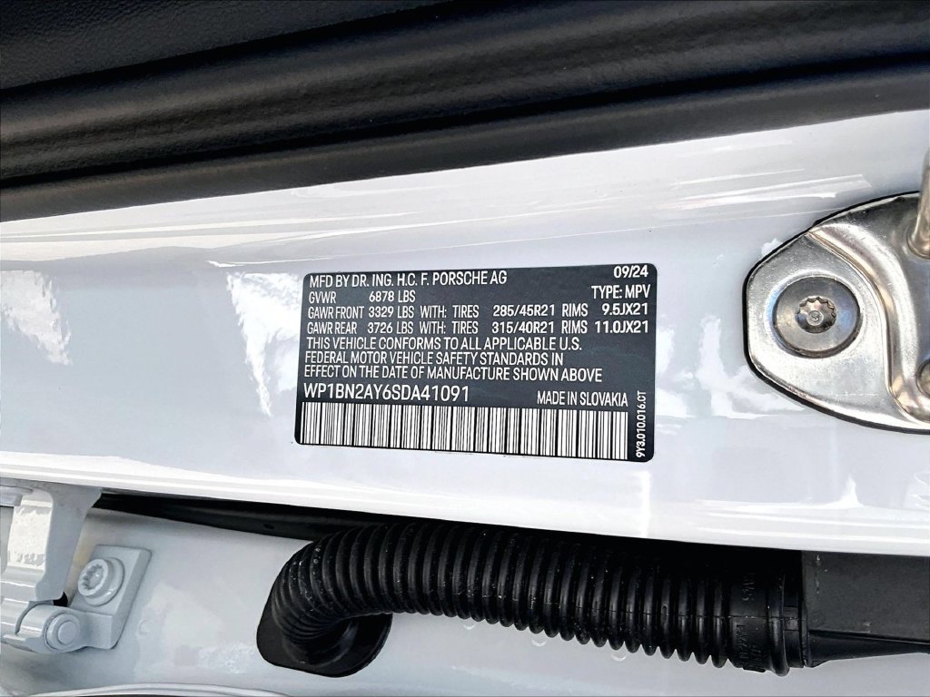 Certified 2025 Porsche Cayenne S AWD/4WD image 26