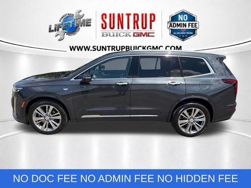 Used 2023 Cadillac XT6 Premium Luxury w/ Technology Package AWD/4WD image 2