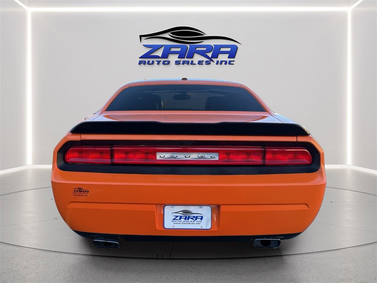 Used 2012 Dodge Challenger R/T RWD image 6