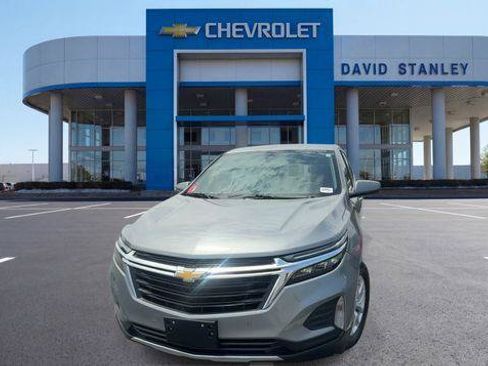 Used 2024 Chevrolet Equinox LT FWD image 3