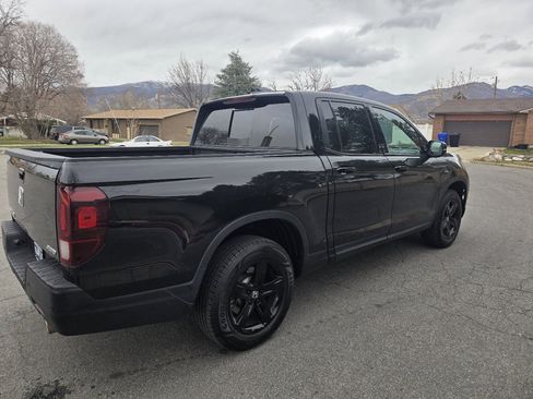 Used 2021 Honda Ridgeline Black Edition image 4