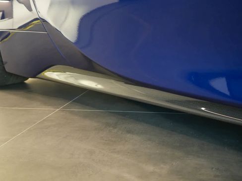 Used 2022 Ferrari SF90 Spider image 24