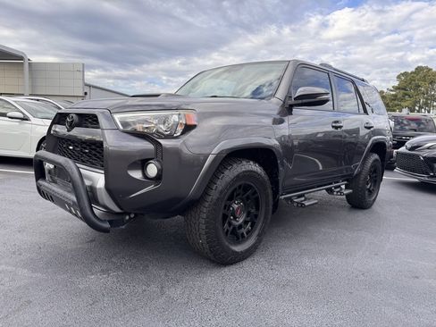 Used 2019 Toyota 4Runner TRD Off-Road image 1