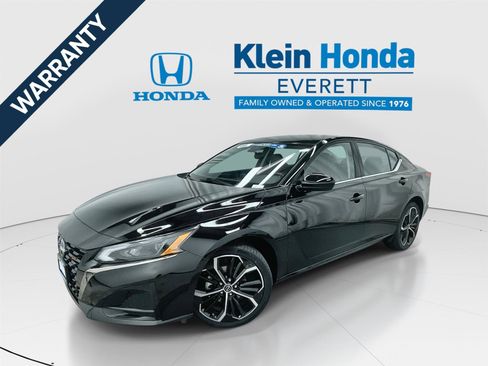 Used 2024 Nissan Altima 2.5 SR image 1