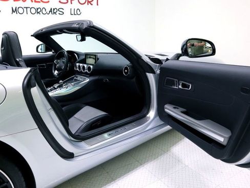 Used 2019 Mercedes-Benz AMG GT image 14