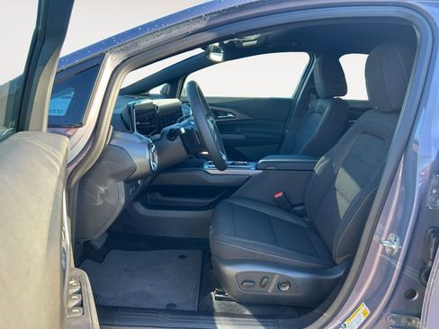 New 2026 Chevrolet Equinox EV LT image 15