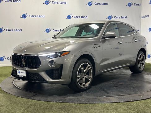 Used 2022 Maserati Levante Modena image 6