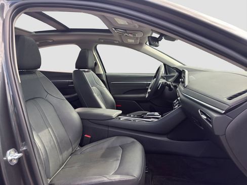 Used 2022 Hyundai Sonata Limited w/ Cargo Package FWD image 17