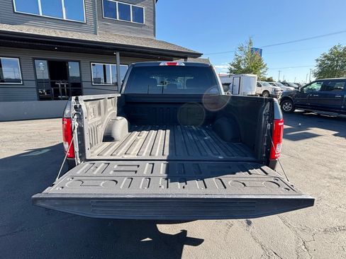 Used 2017 Ford F150 XLT AWD/4WD image 11