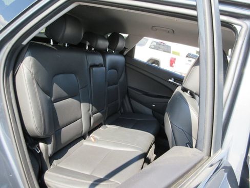 Used 2021 Hyundai Tucson Limited w/ Cargo Package FWD image 23